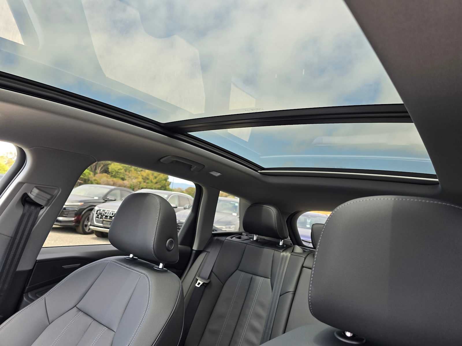 2025 Audi Q6 e-tron Premium Plus