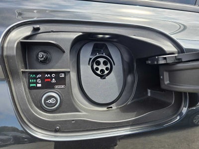 2025 Audi Q6 e-tron Premium Plus