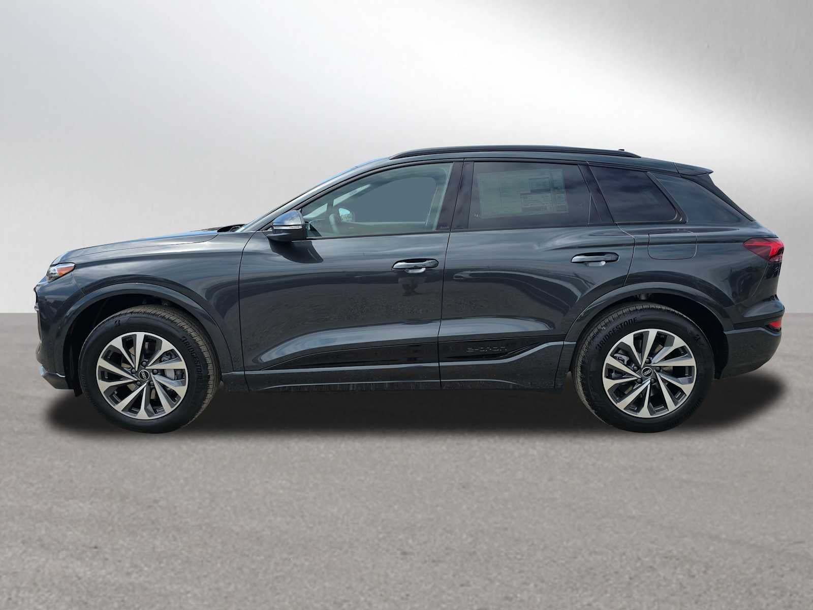 2025 Audi Q6 e-tron Premium Plus