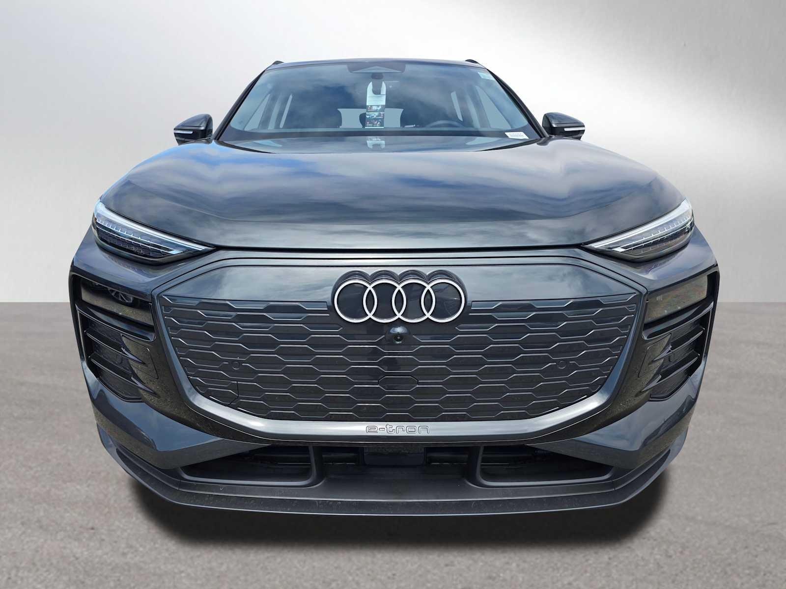2025 Audi Q6 e-tron Premium Plus