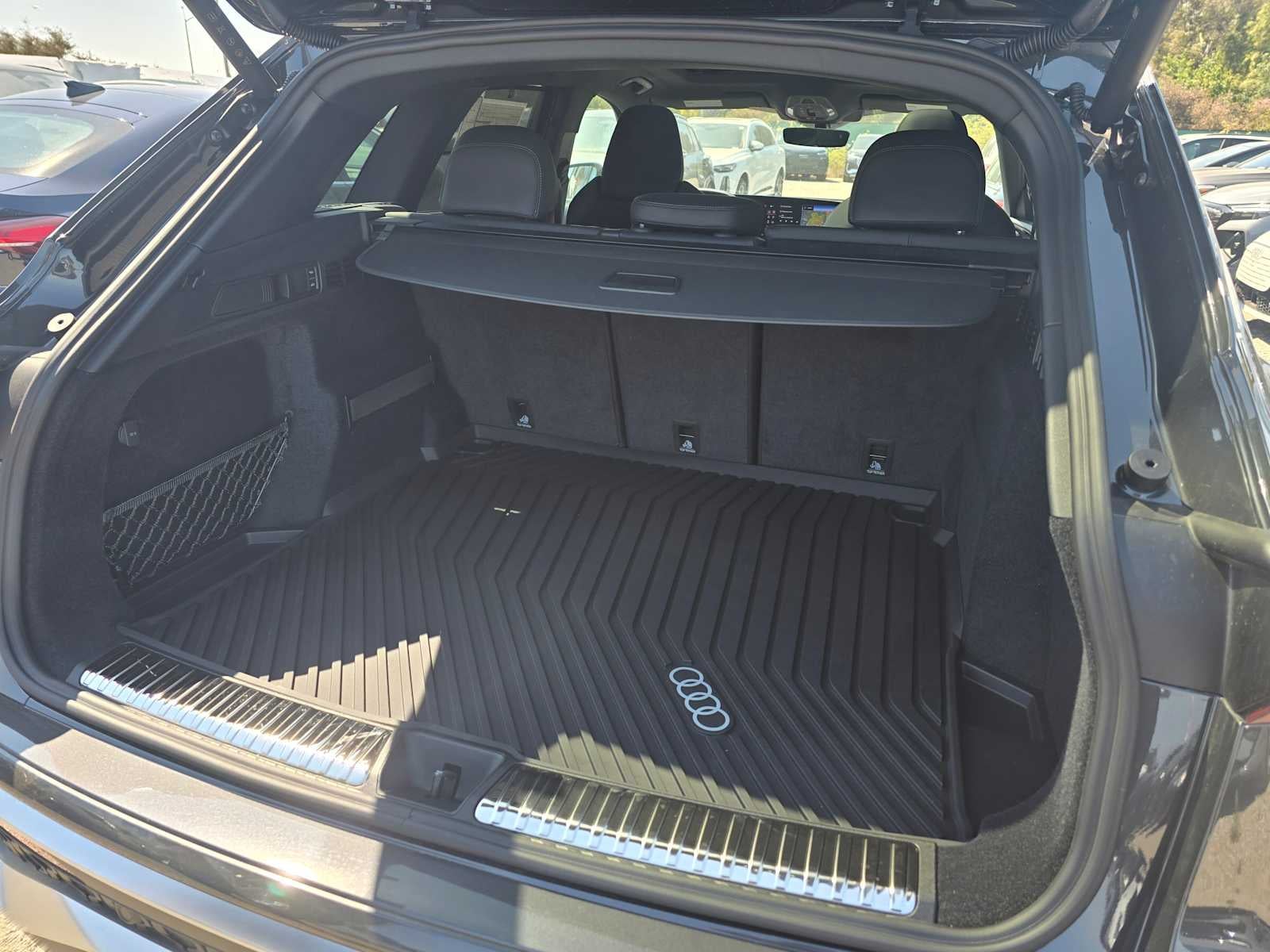 2025 Audi New SQ5 Premium Plus