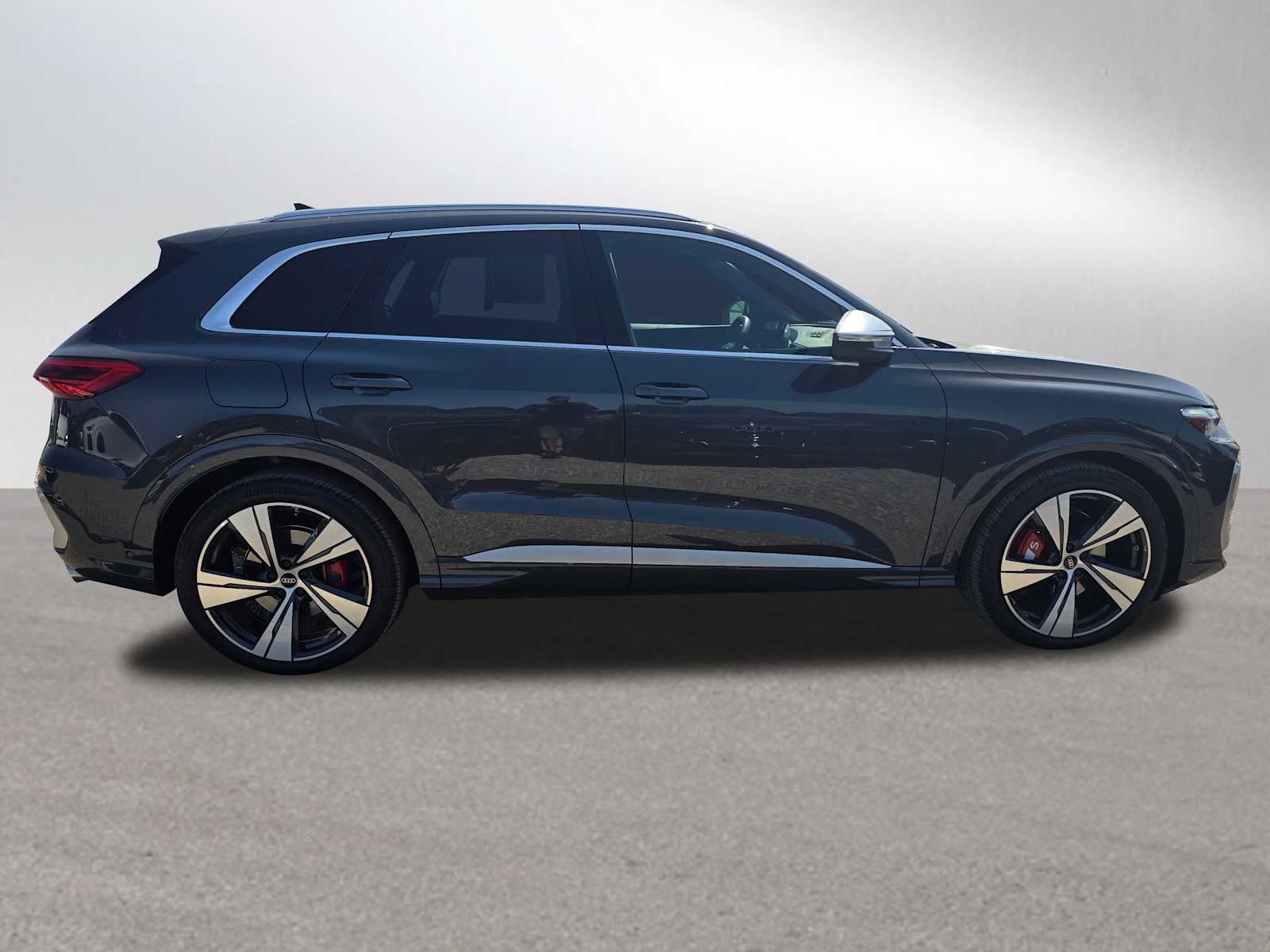 2025 Audi New SQ5 Premium Plus