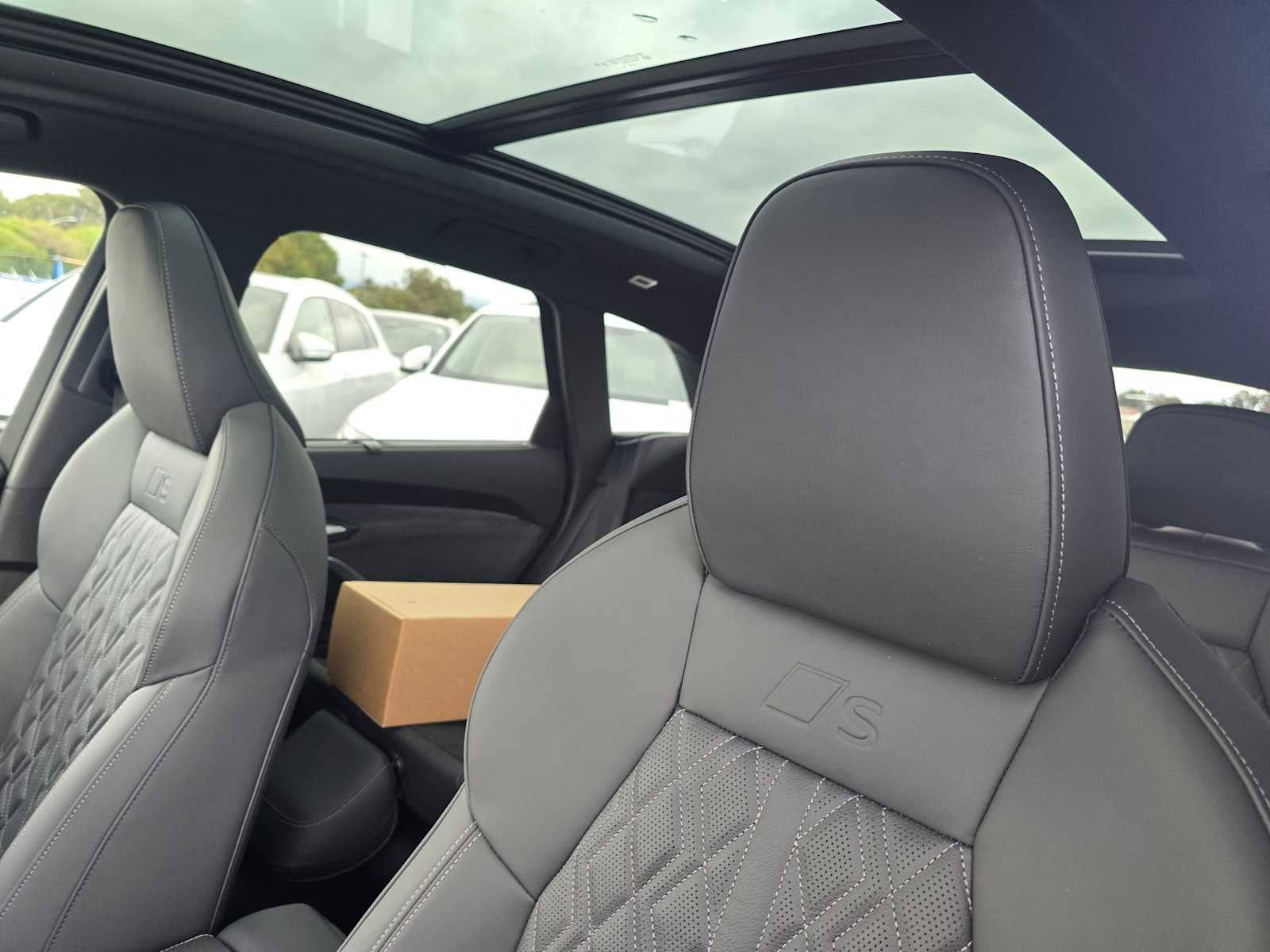 2025 Audi SQ5 Premium Plus
