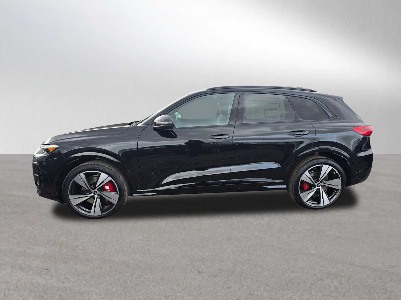 2025 Audi SQ5 Premium Plus