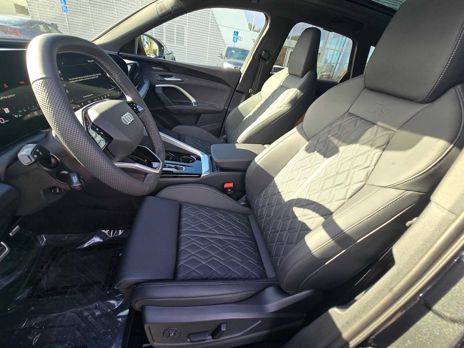 2025 Audi SQ5 Premium Plus