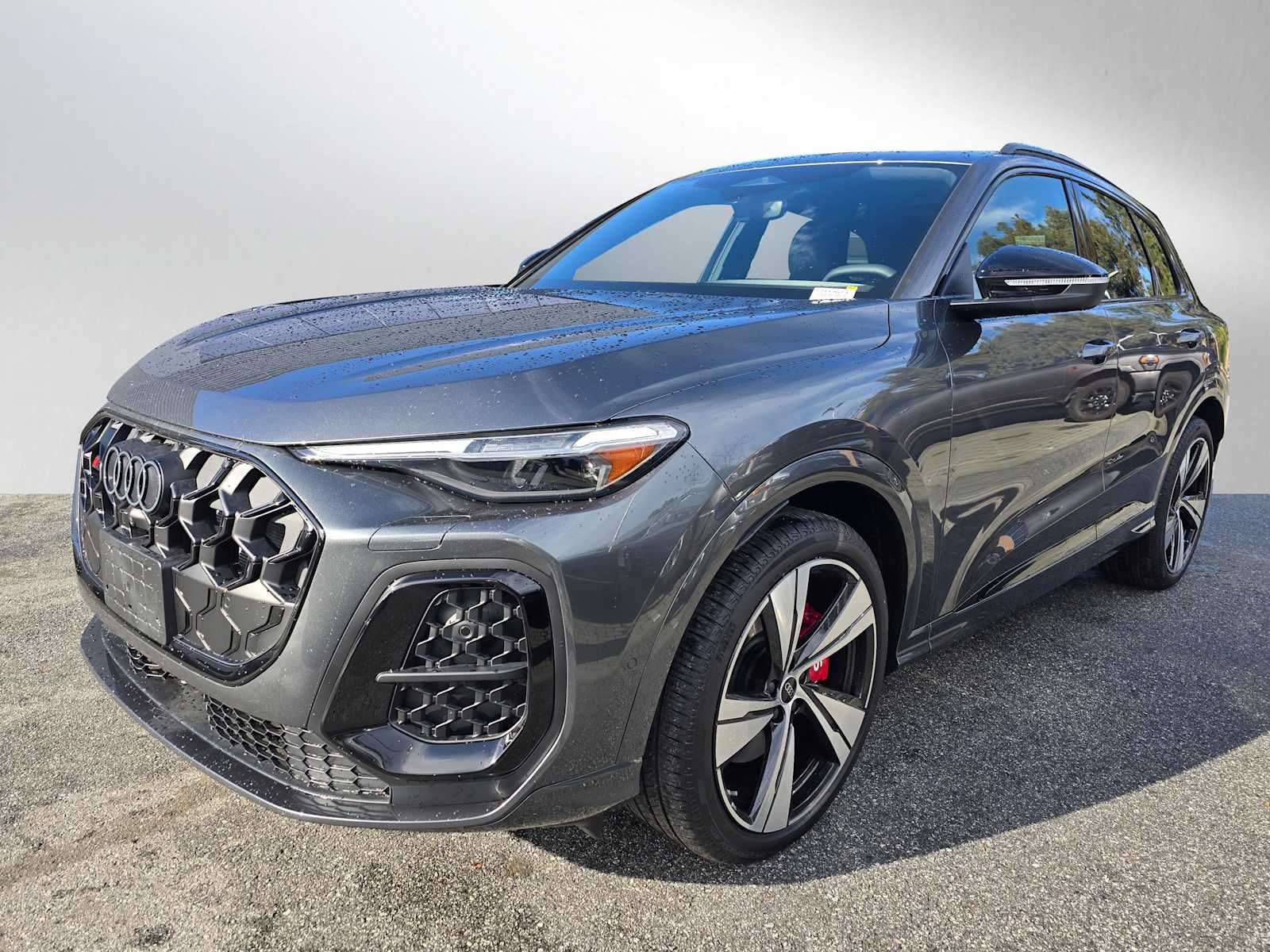 2025 Audi SQ5 Premium Plus