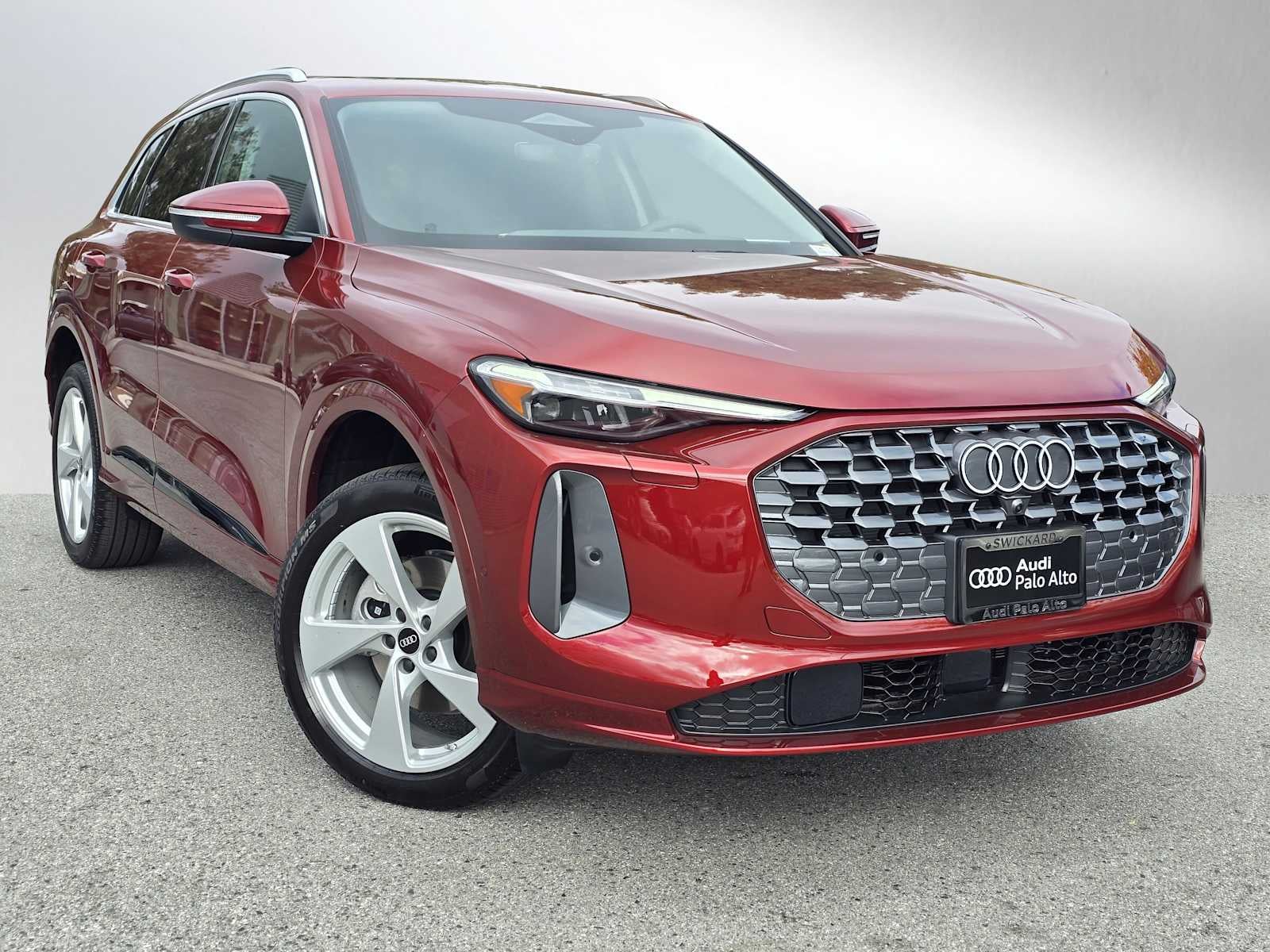 2025 Audi Q5 Premium Plus