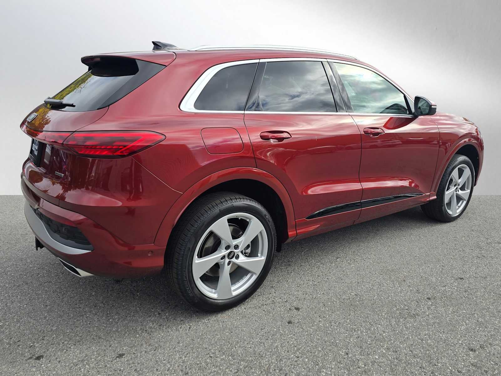 2025 Audi Q5 Premium Plus