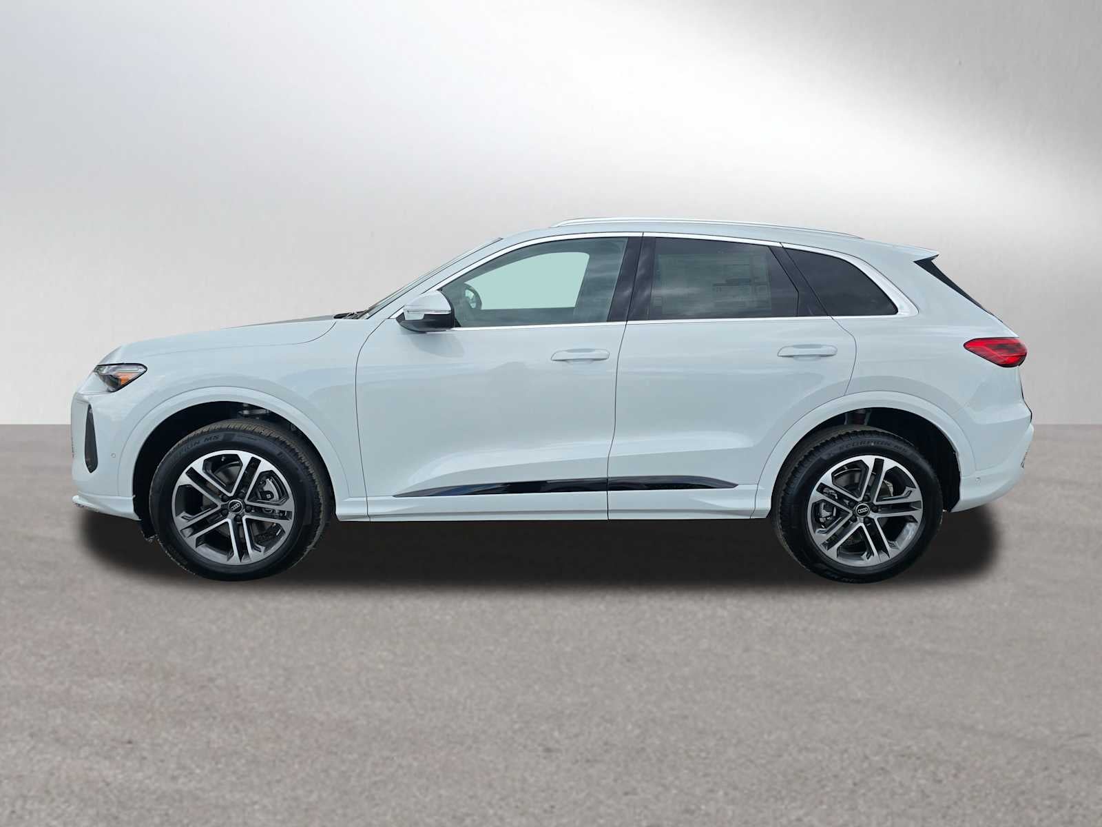 2026 Audi Q5 Premium Plus
