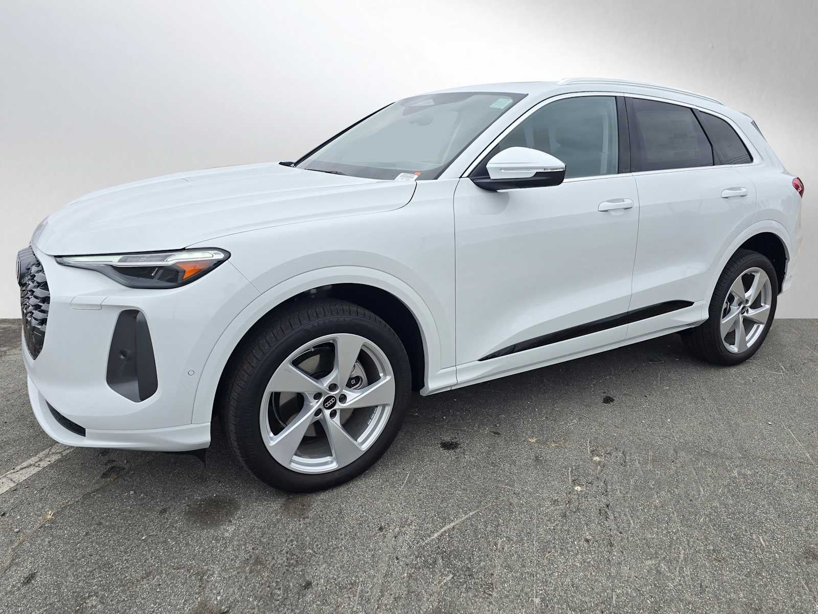 2025 Audi New Q5 Premium Plus