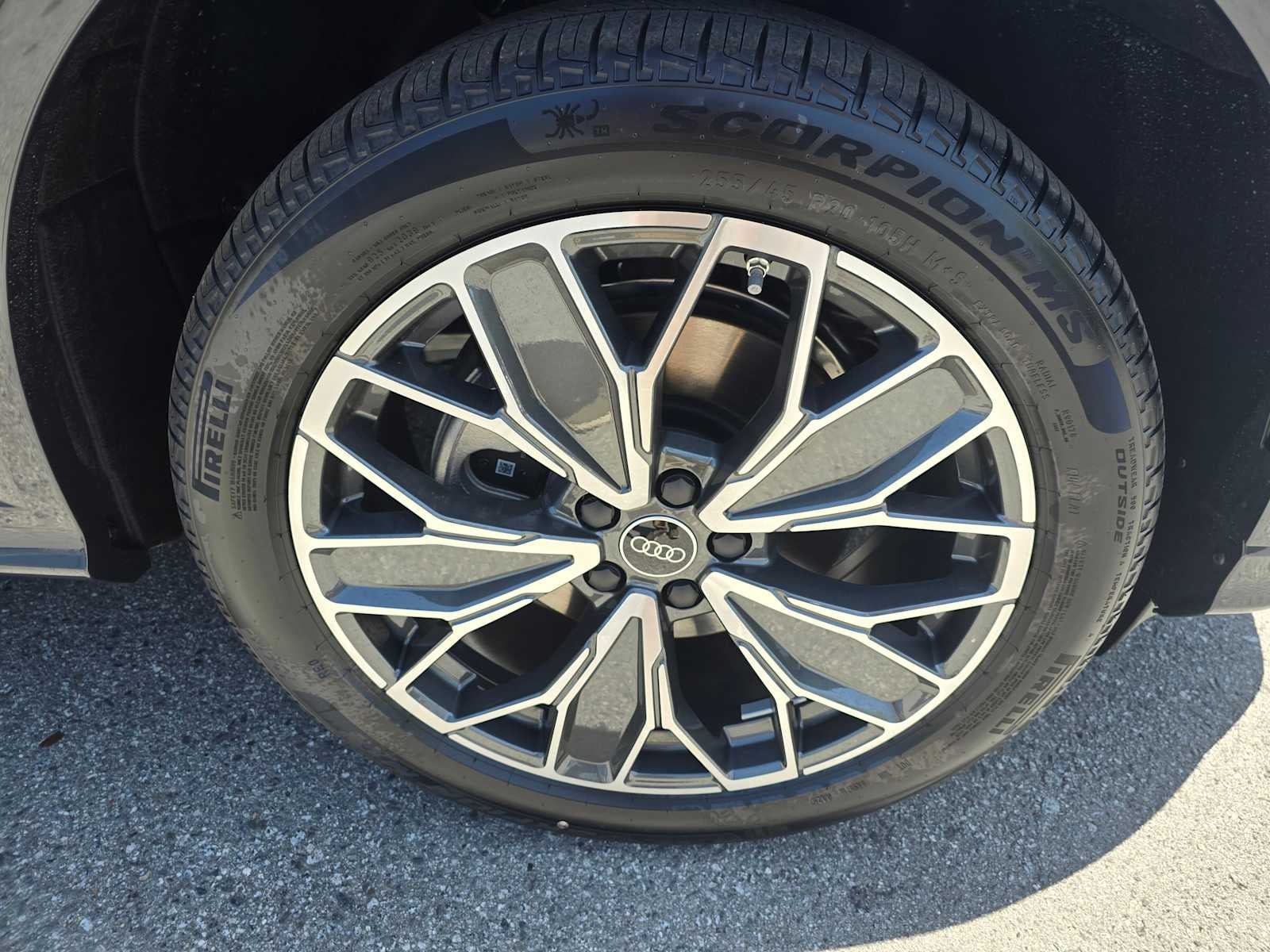 2025 Audi Q5 Premium Plus