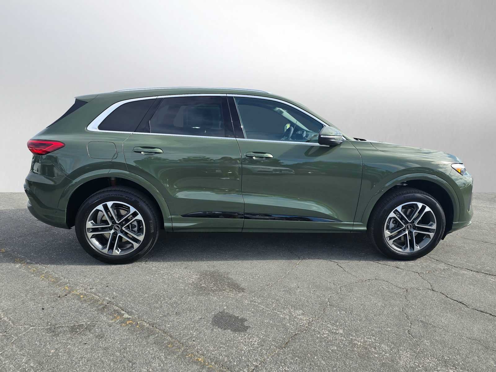 2025 Audi Q5 Premium Plus