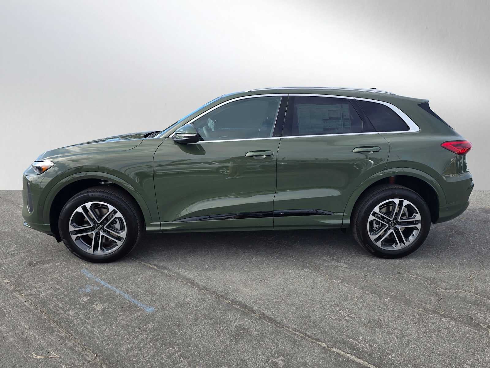 2025 Audi Q5 Premium Plus