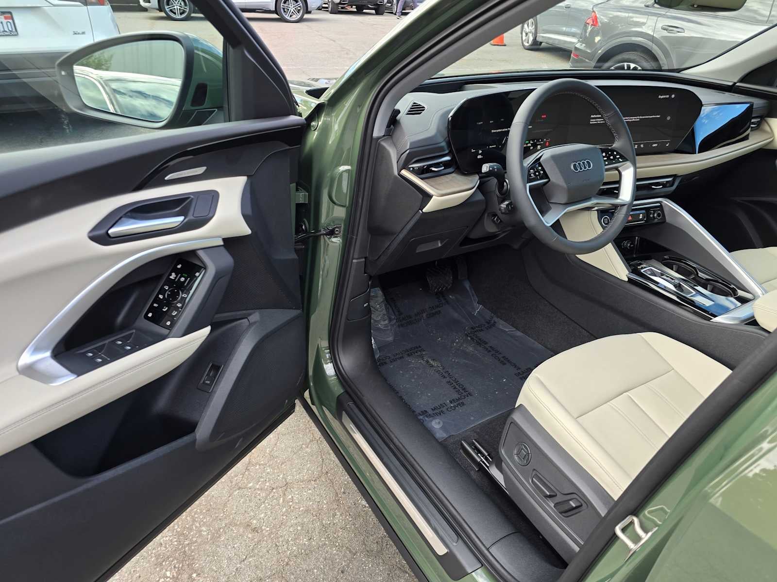 2025 Audi Q5 Premium Plus