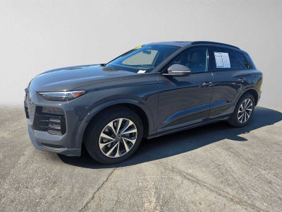 2025 Audi Q6 e-tron Prestige