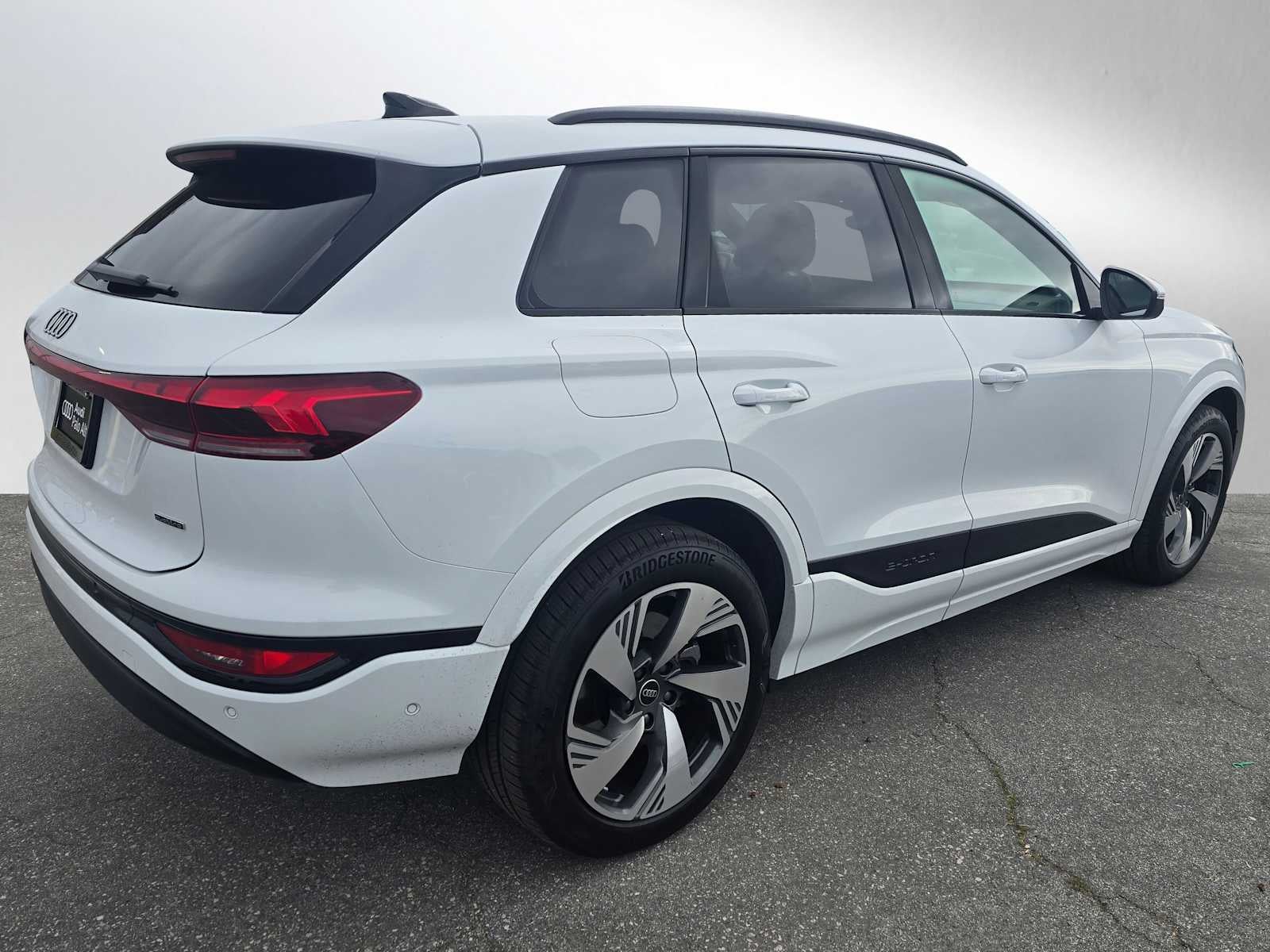 2025 Audi Q6 e-tron Prestige