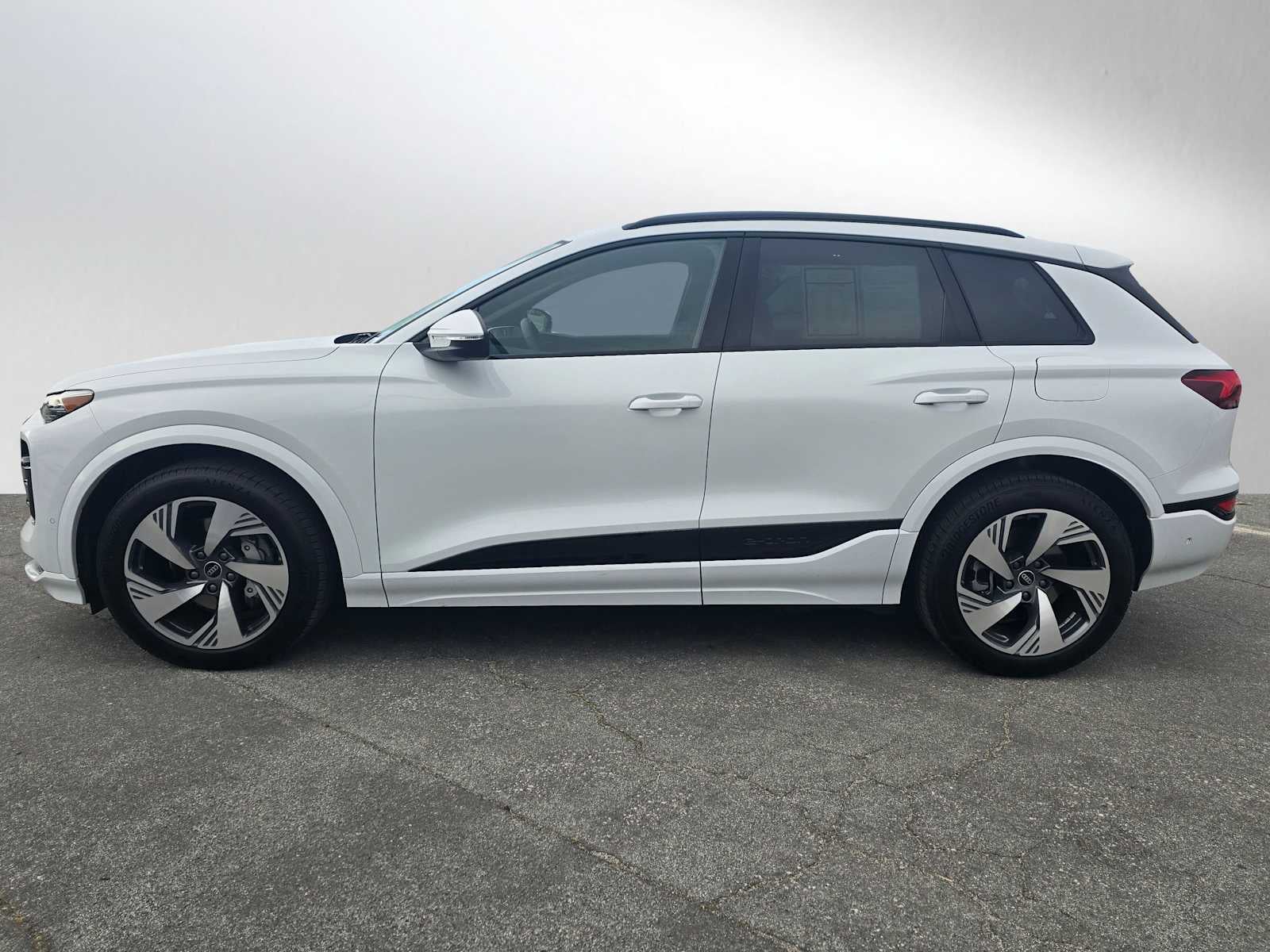 2025 Audi Q6 e-tron Prestige