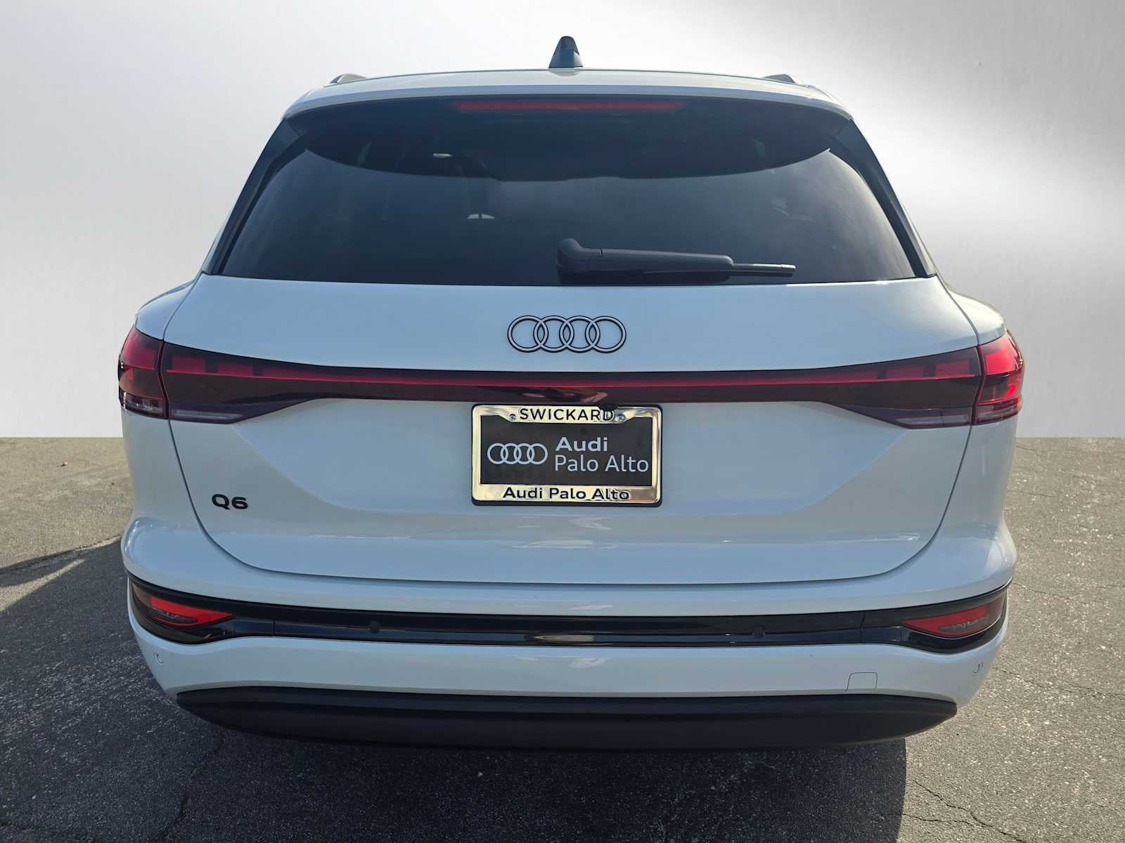 2025 Audi Q6 e-tron Prestige