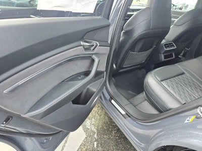 2024 Audi SQ8 e-tron Premium Plus