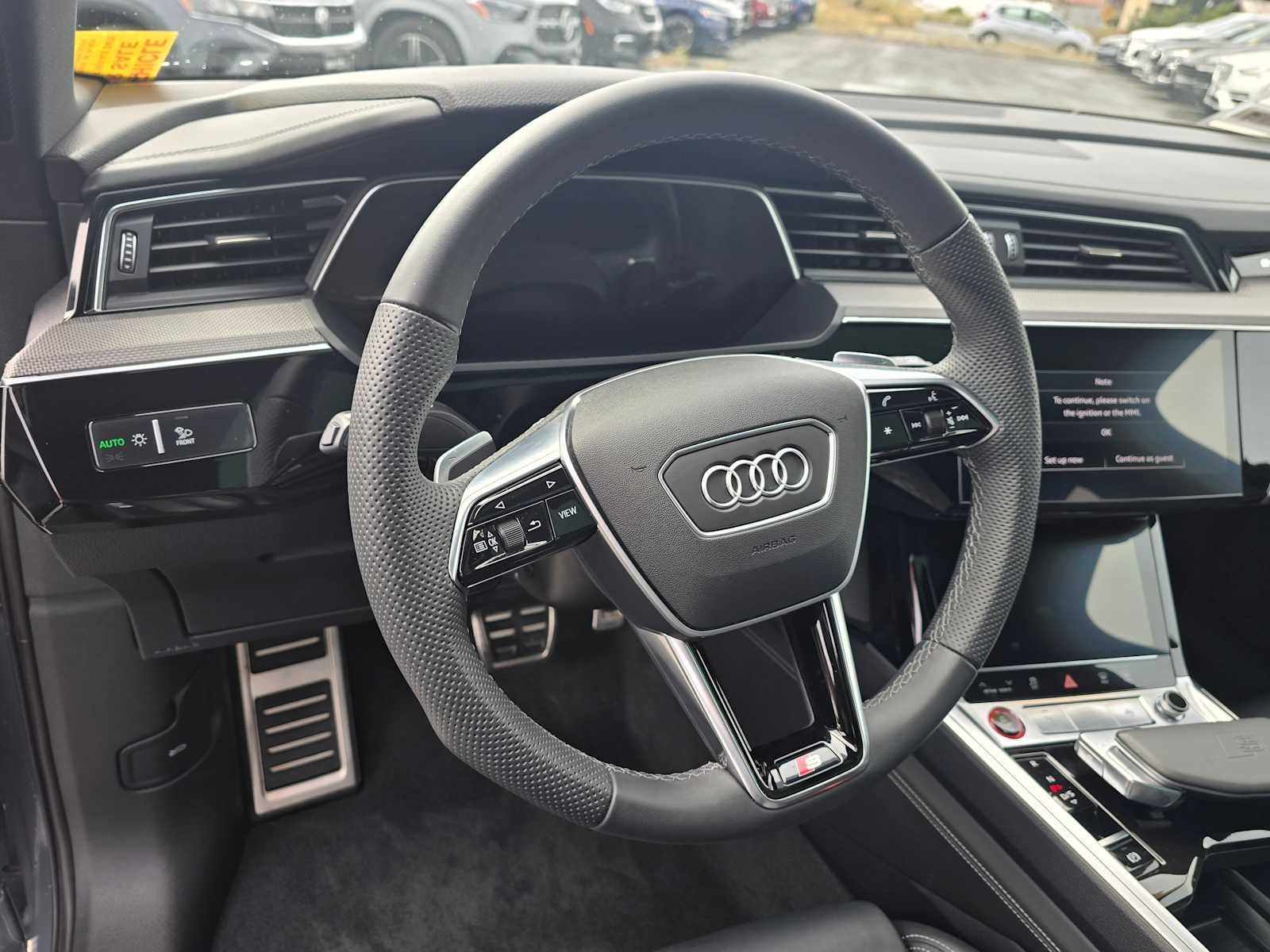2024 Audi SQ8 e-tron Premium Plus