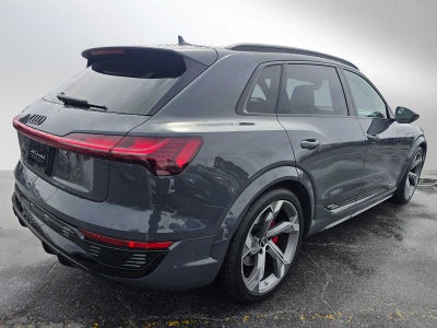 2024 Audi SQ8 e-tron Premium Plus