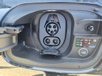 2027 Audi Q6 e-tron Premium Plus