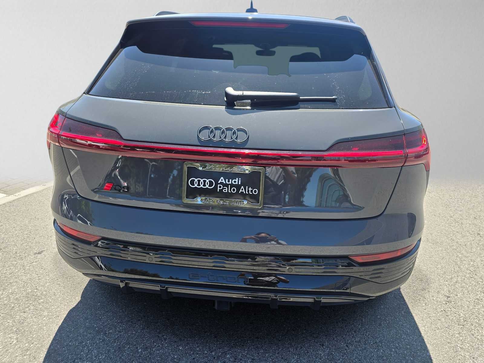 2024 Audi Q8 e-tron Prestige