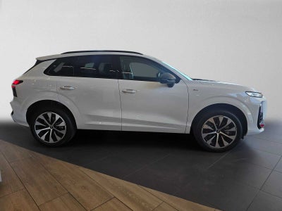 2026 Audi Q3 S line
