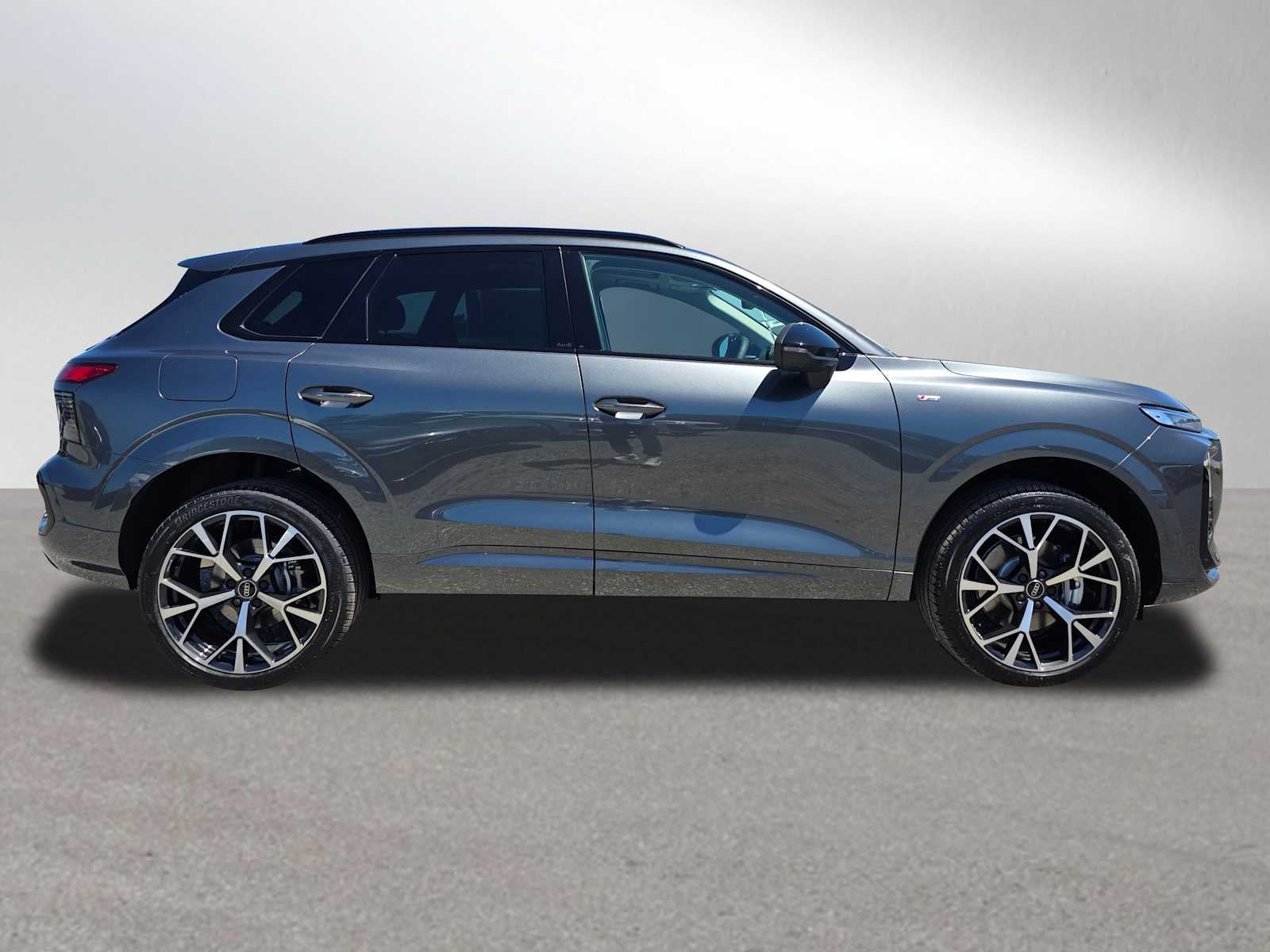 2026 Audi Q3 S line