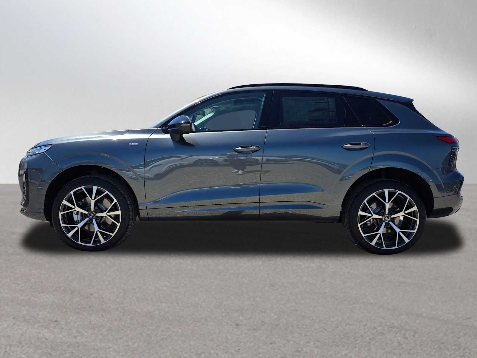 2026 Audi Q3 S line