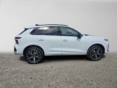 2026 Audi Q3 S line