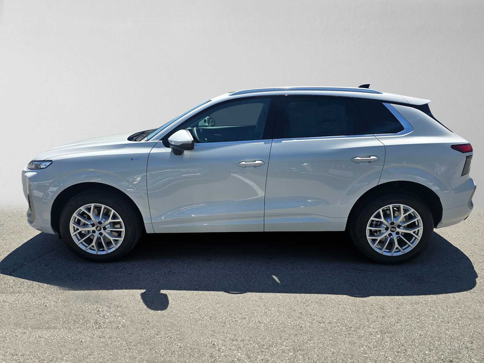 2026 Audi Q3 S line