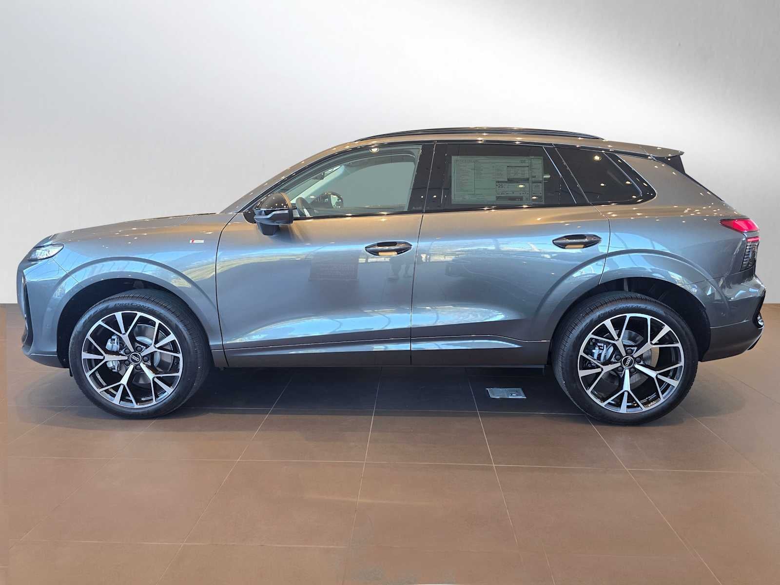 2026 Audi Q3 S line