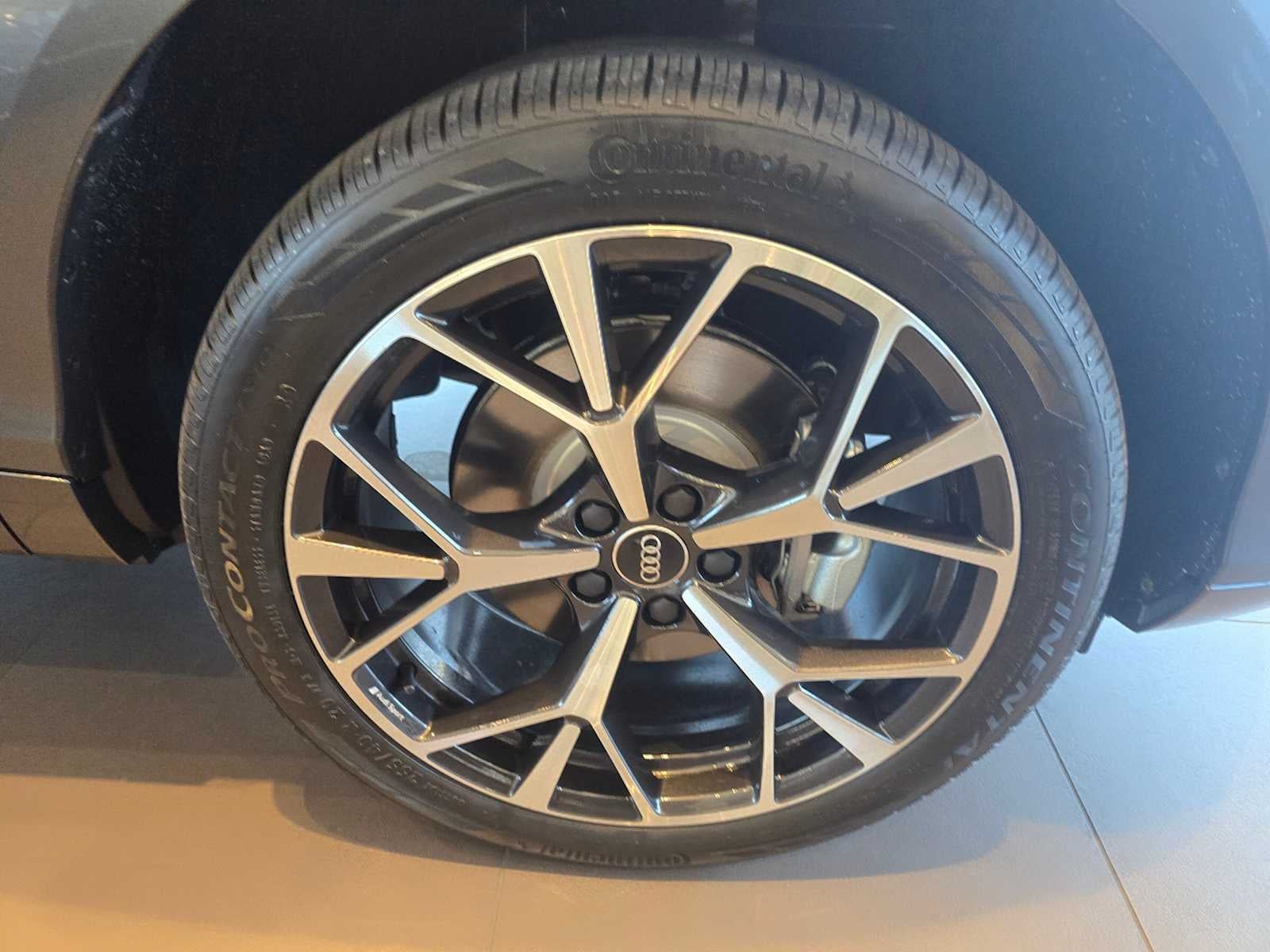 2026 Audi Q3 S line