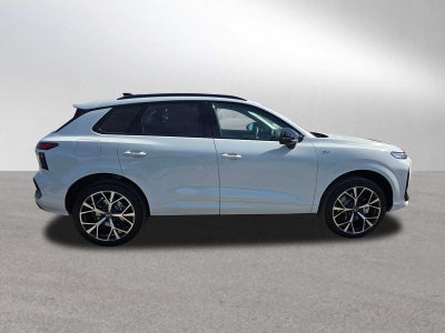 2026 Audi Q3 S line