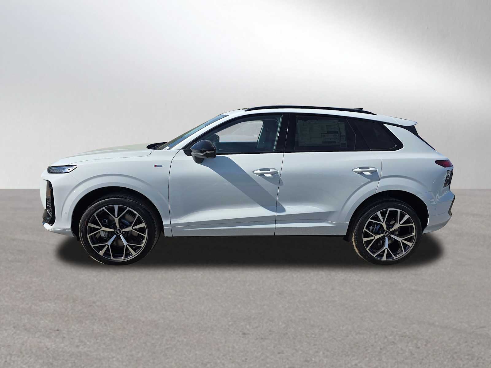 2026 Audi Q3 S line