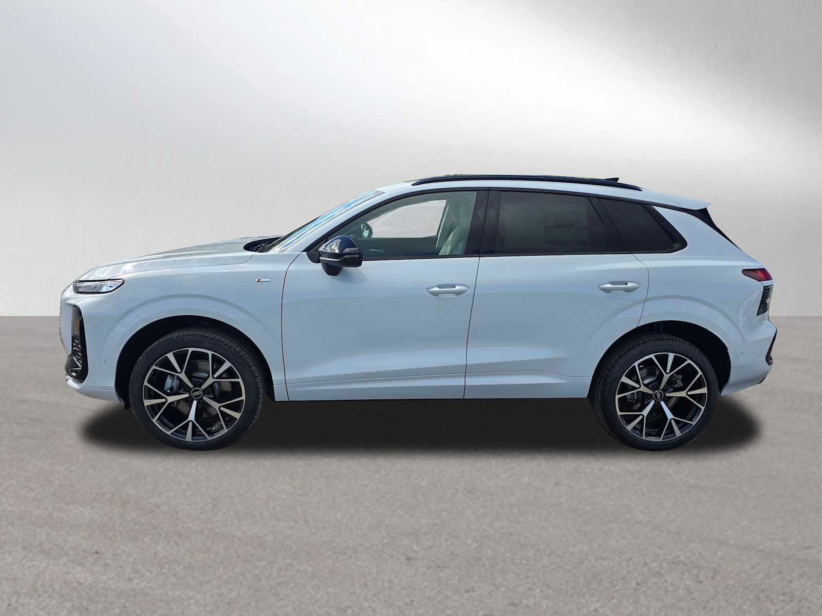 2026 Audi Q3 S line