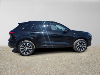 2026 Audi Q3 S line