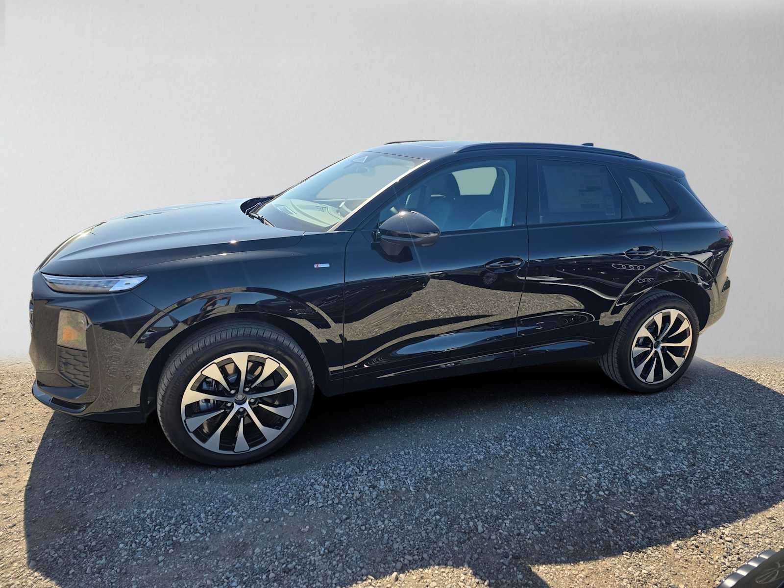 2026 Audi Q3 S line
