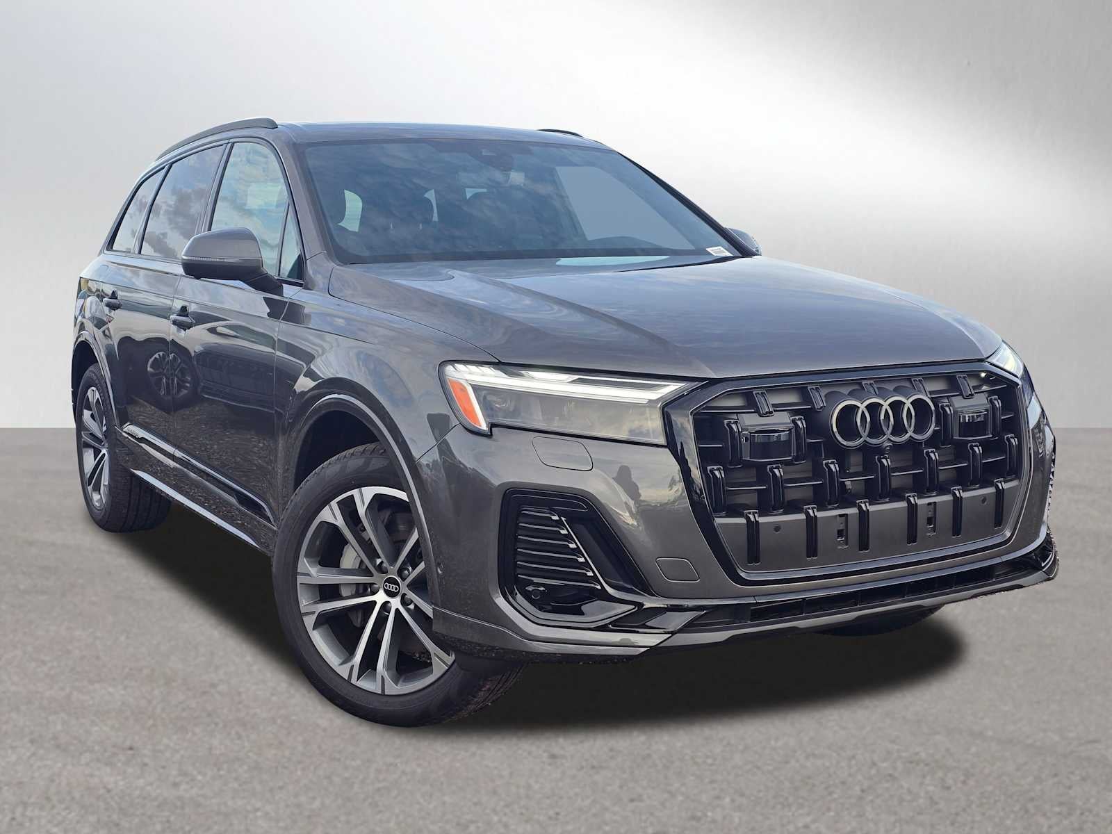 2026 Audi Q7 Premium