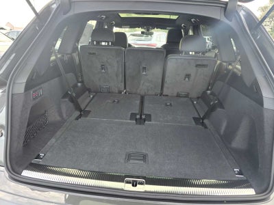2026 Audi Q7 Premium