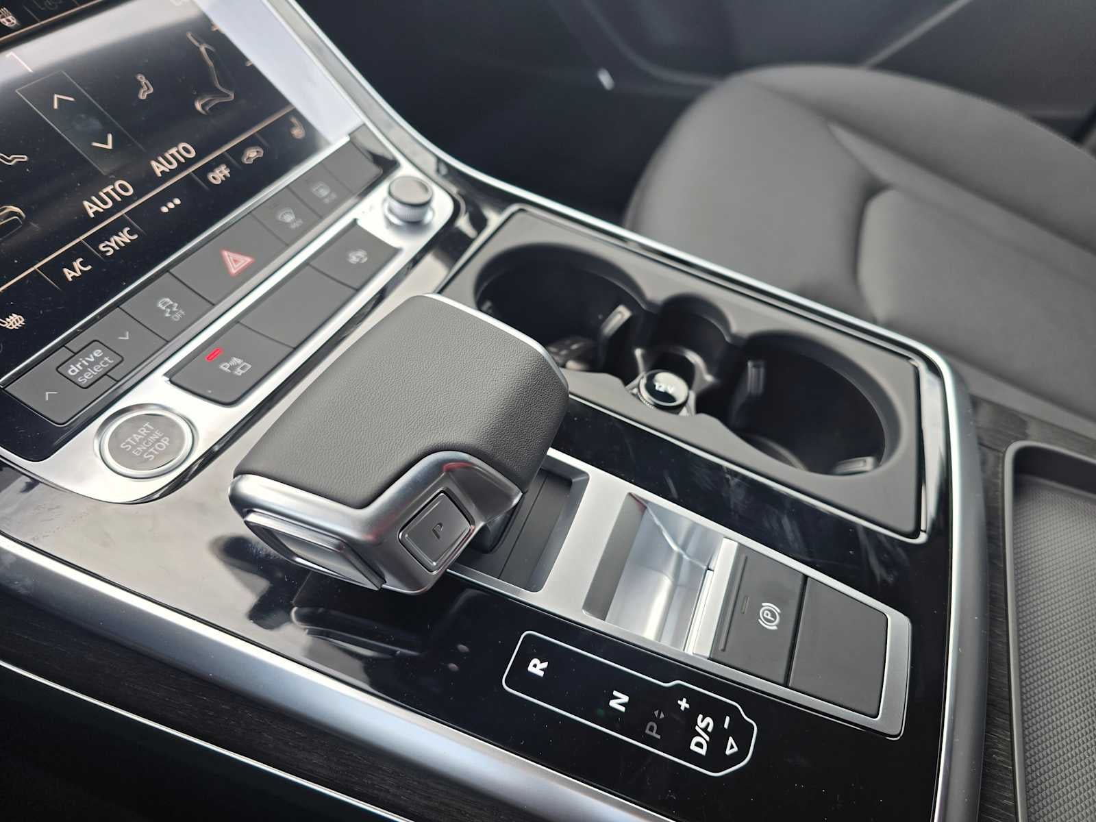 2026 Audi Q7 Premium