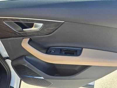 2026 Audi Q7 Premium