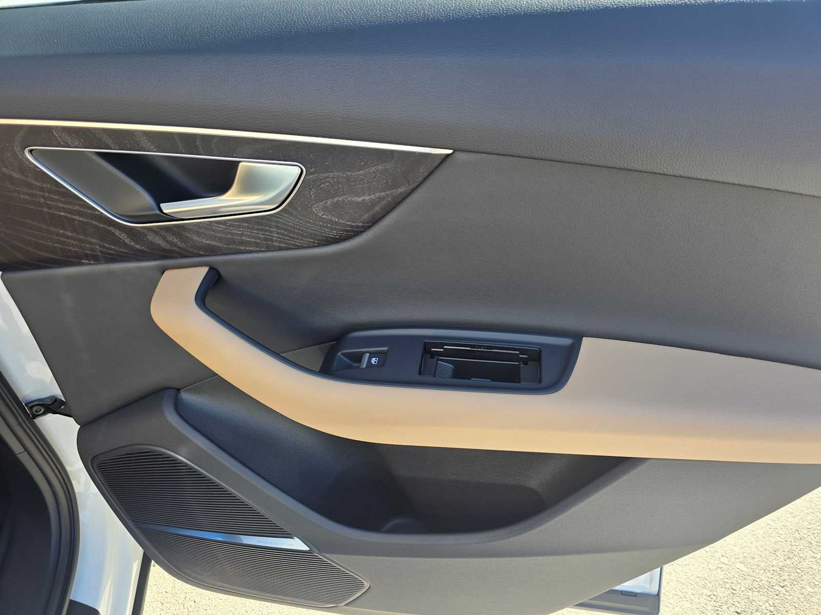 2026 Audi Q7 Premium