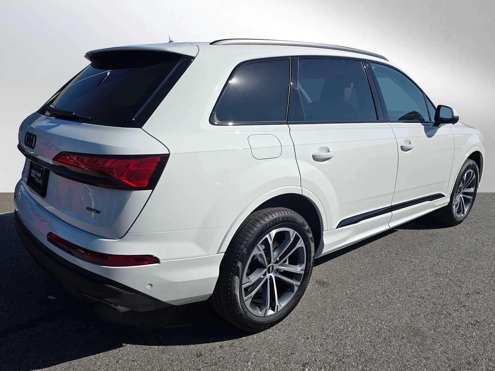 2026 Audi Q7 Premium