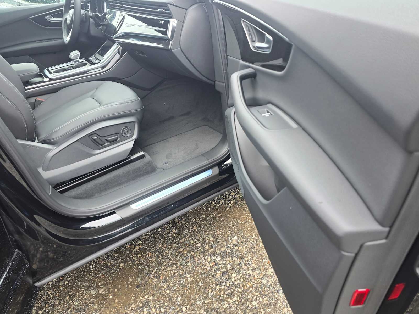 2026 Audi Q7 Premium