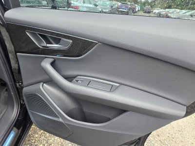 2026 Audi Q7 Premium