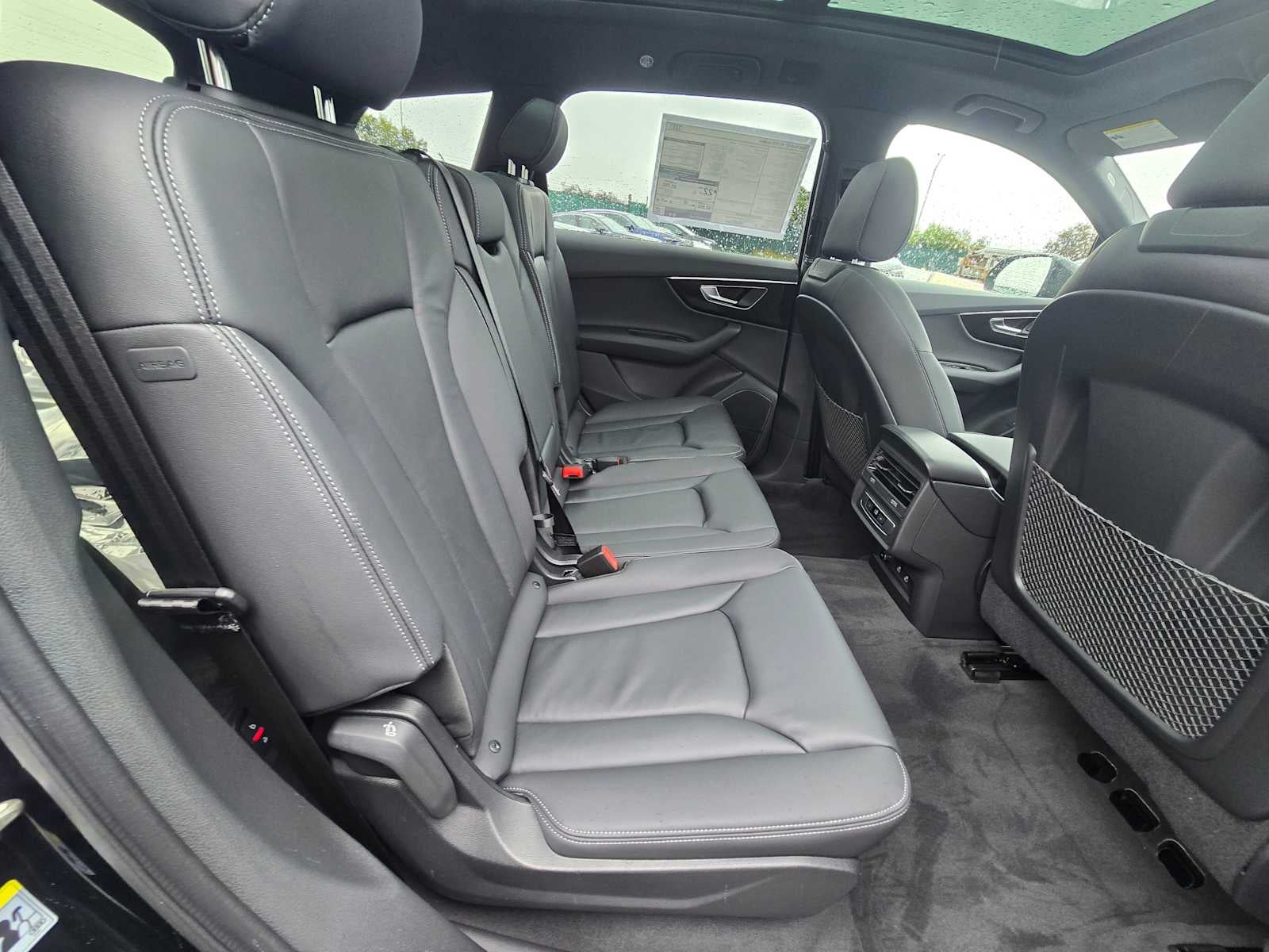 2026 Audi Q7 Premium