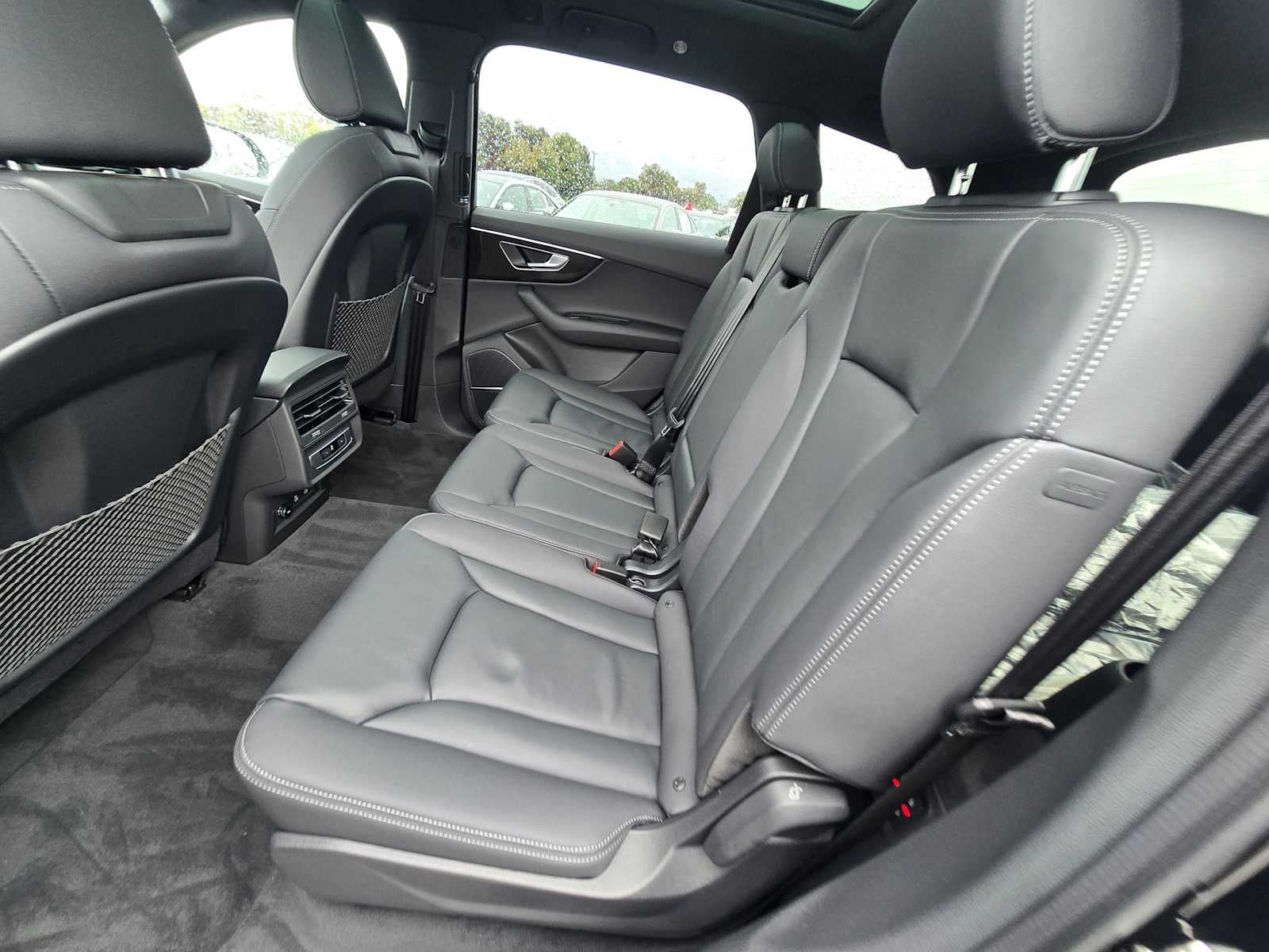 2026 Audi Q7 Premium