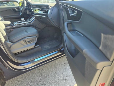 2026 Audi Q7 Premium